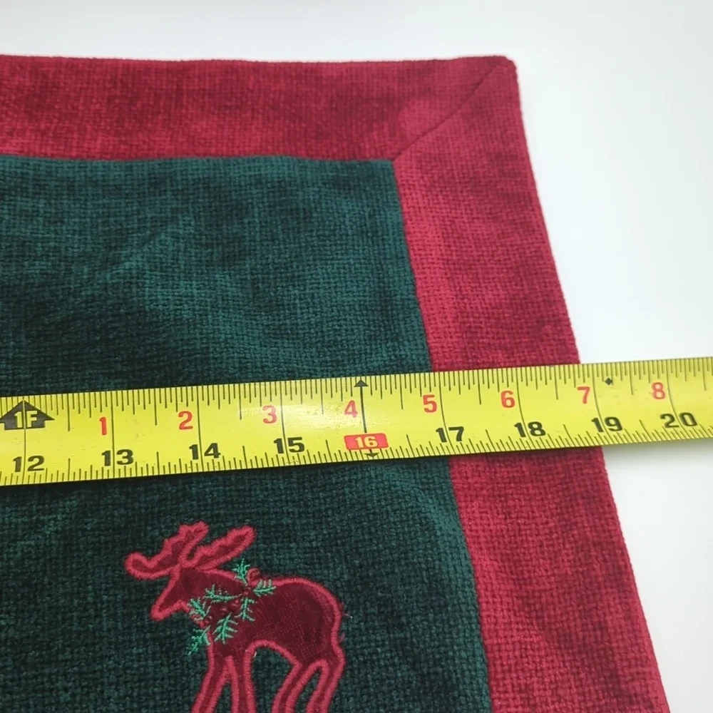 Vintage Moose Place Mat Embroidered Red Green Set Of 4 Chenille Cotton 13x7